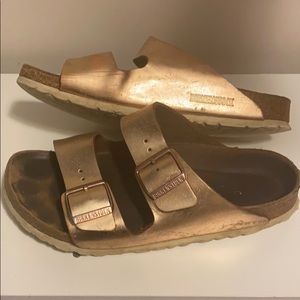 Birkenstock Shoes - Rose gold Birkenstock’s Birkenstock Shoes - Rose gold Birkenstock’s